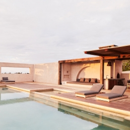 Pool and outdoor dining and lounge area near Bryon Bay for filming and photoshoots. A Spaces n Places location.